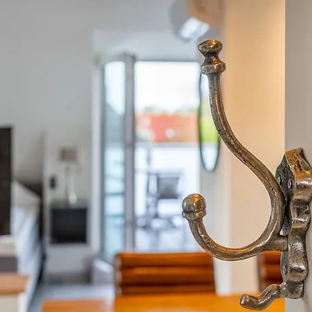 Zimmerei 3, Zentrale Lage, Dachgeschoss Mit Balkon Und Klimaanlage! Greetsiel