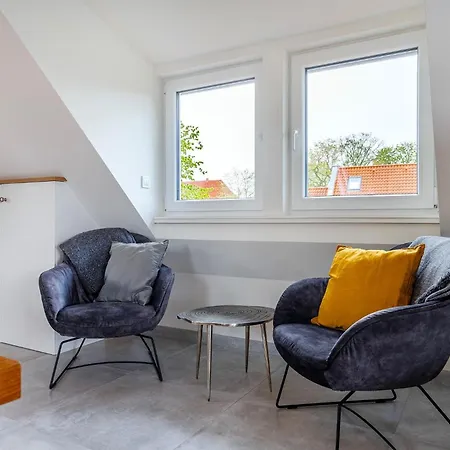 Zimmerei 3, Zentrale Lage, Dachgeschoss Mit Balkon Und Klimaanlage! Greetsiel